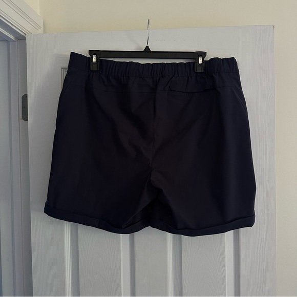 Size XXL Helly Hansen Move Quick Dry Navy Blue Athletic Shorts - Picture 2 of 5